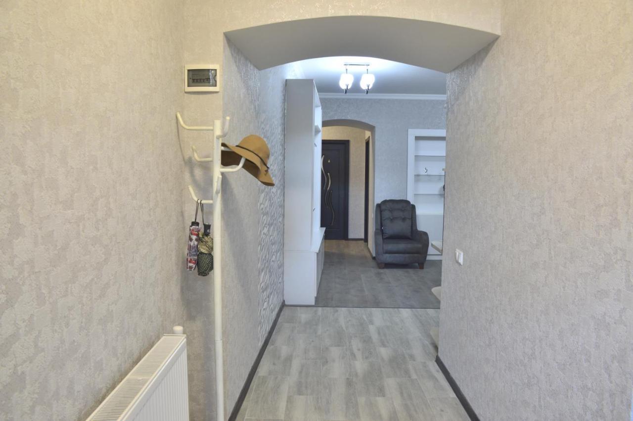 Mtatsmindaze Hotel Tbilisi Ngoại thất bức ảnh