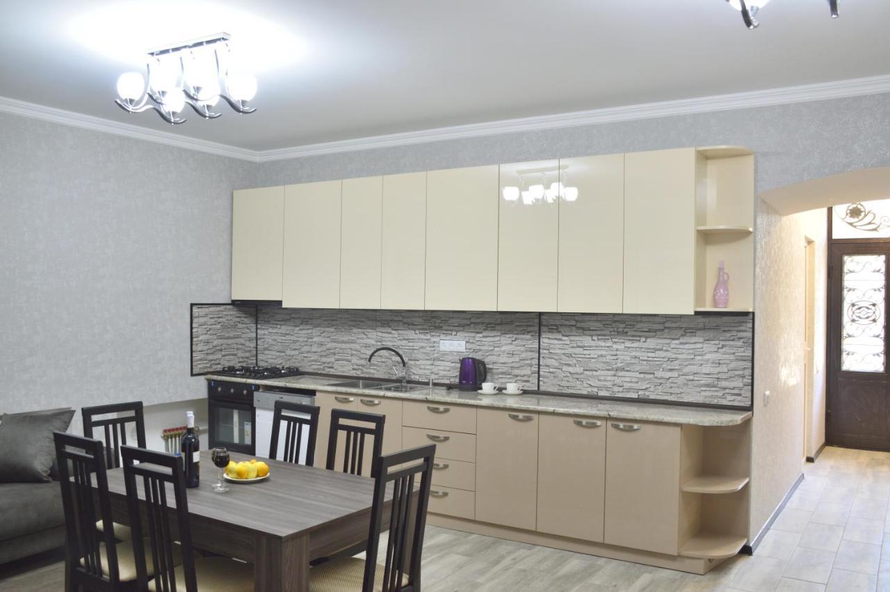 Mtatsmindaze Hotel Tbilisi Ngoại thất bức ảnh