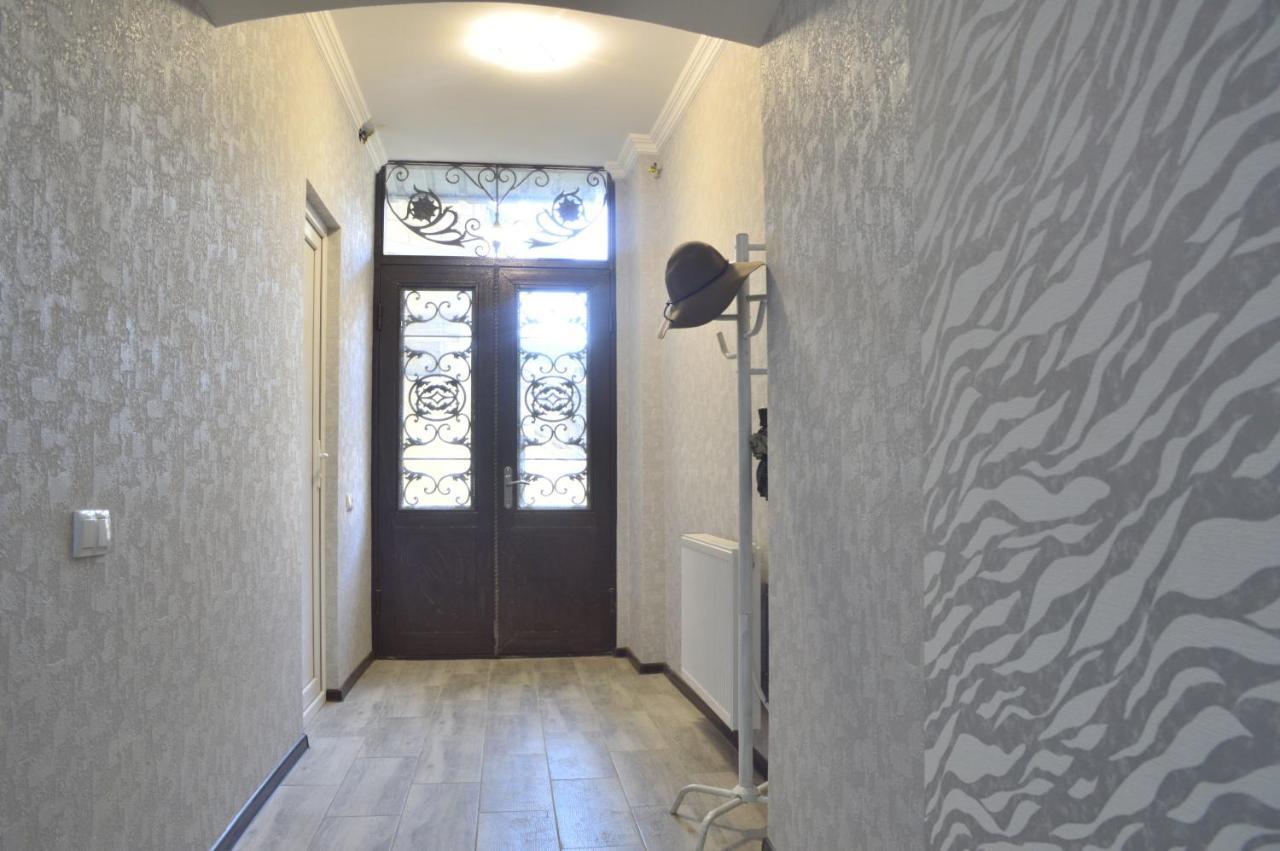 Mtatsmindaze Hotel Tbilisi Ngoại thất bức ảnh